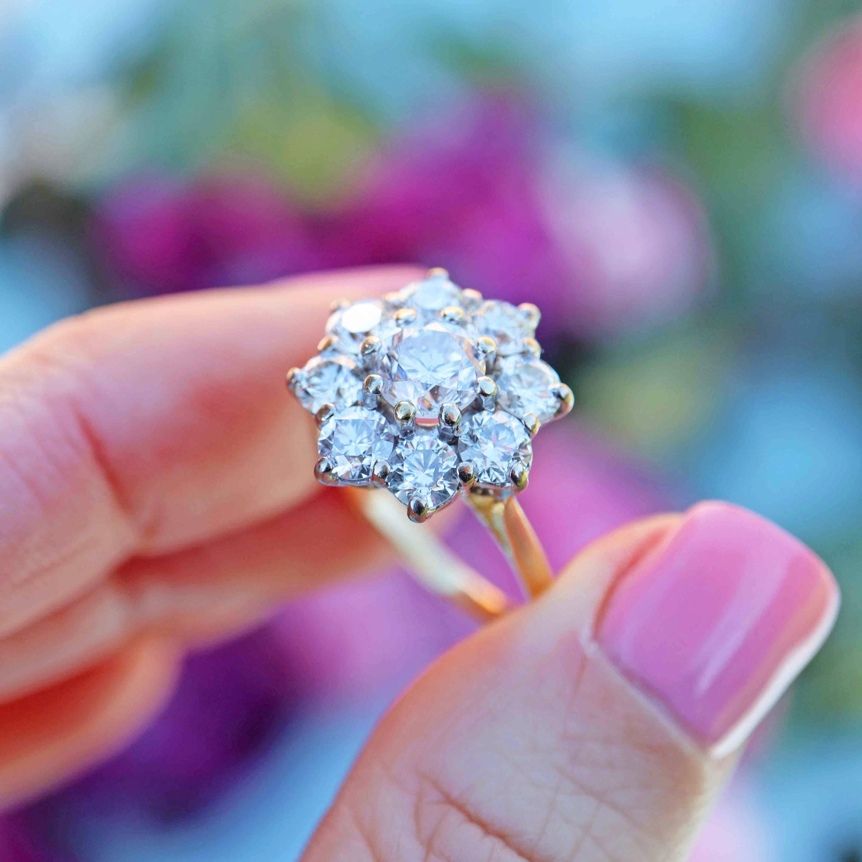 Daisy Rig Vintage 1990 Diamond 18ct Gold Daisy Cluster Engagement Ring (3.00cts ...