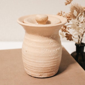 Vintage Handmade Glazed Studio Pottery Accent Vessel Lidded Canister Box Jar Catch All | 5" tall 4.5" wide | Scandi Neutral Minimalist