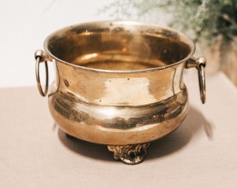 Vintage Brass Planter Accent Vessel Cachepot with Feet and Ring Handles | Scandinavian Boho Mid Century Brutalist Primitive Farmhouse