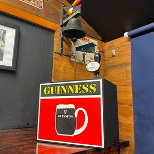 Guinness Rare Old 1960's Style Tankard Bar Tap Box per bar di casa, caverna per uomini o arredamento per ufficio, arredamento per pub irlandesi, bar di casa irlandesi