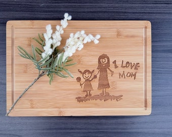 „I Love Mom Child Drawing“ Bambus-Schneidebrett, Muttertagsgeschenke, Schneidebrett mit Gravur, Geschenk für Sie