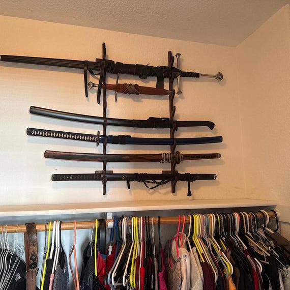 刀掛け 竹刀ディスプレイウォールマウント、 ドラゴン付き刀スタンド