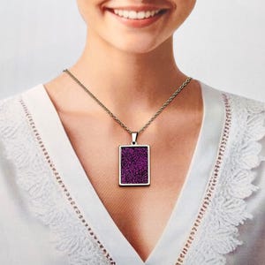 Collana in acciaio inossidabile con pendente glitter viola, pendente artigianale, regalo da donna
