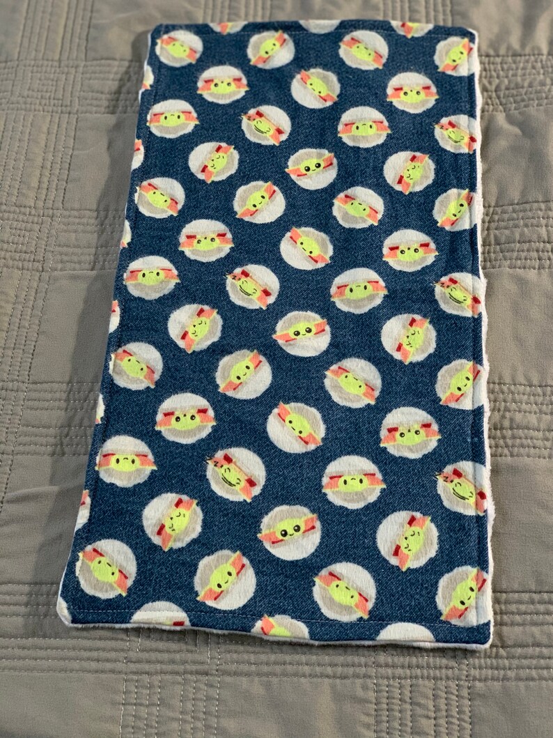 Baby Star Wars Burp Cloth Cloth Yellow and Blue, Minky fleece and super snuggle flannel, gender neutral image 2