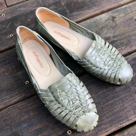 Huarache Green Sandals Size 8