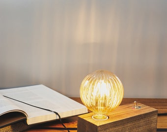 Retro Esche Holz Tischlampe mit Kippschalter