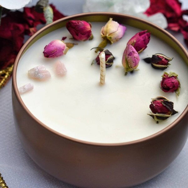 Rose Soy Candle with Crystals and Flowers- Modern Candle- Candle Gift- Luxury Candle- Scented Candle- Spring Candle- Gift for Her