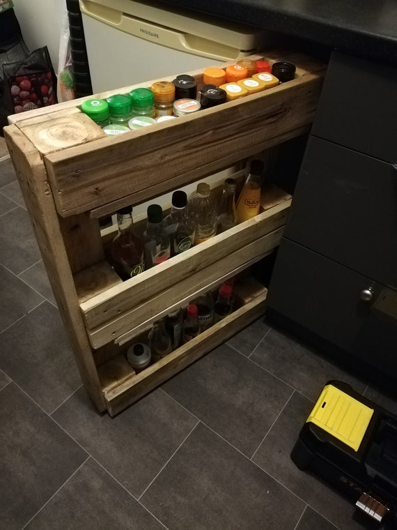 Rolling shop kitchen shelves