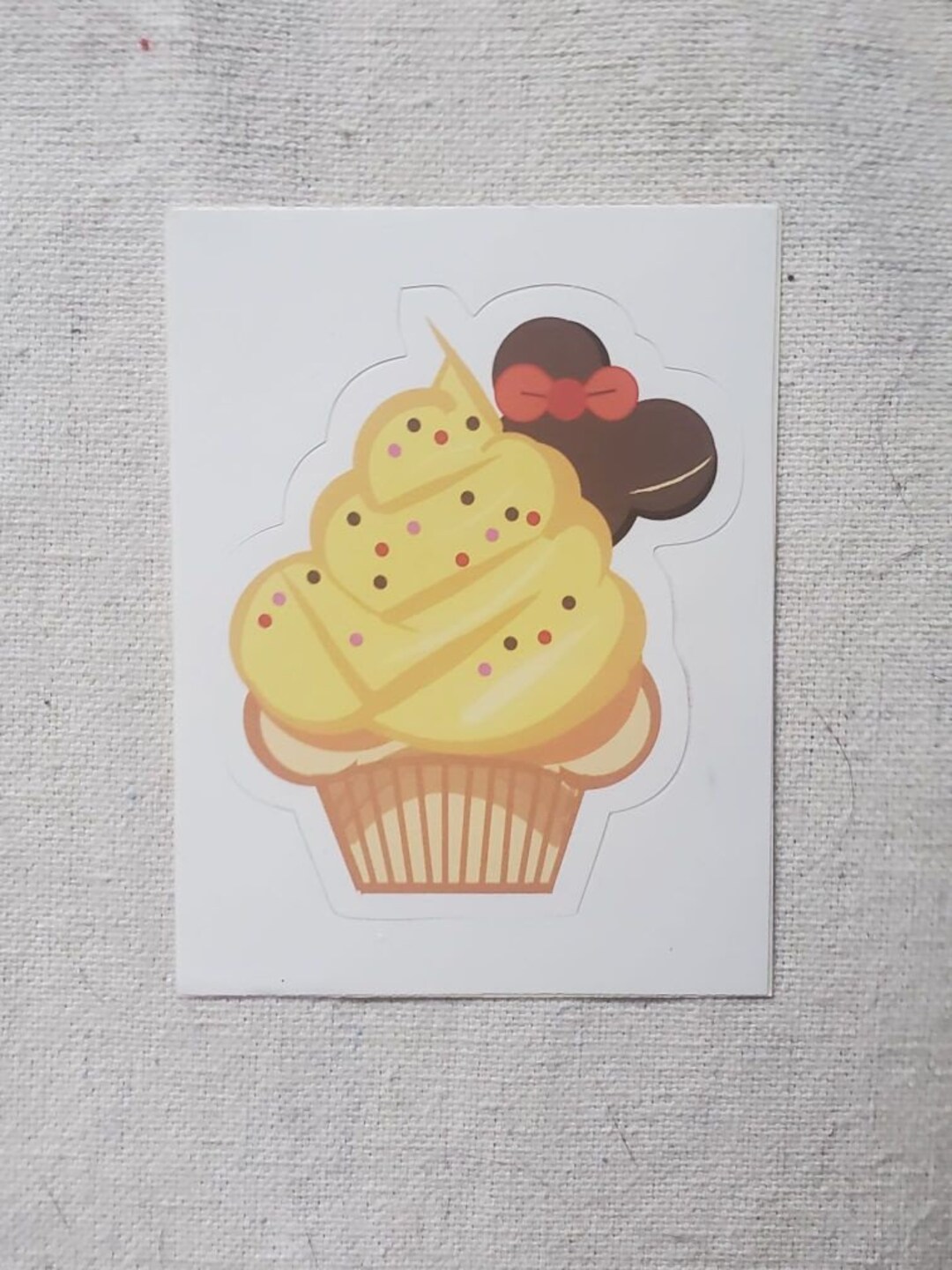Minnie Mouse Cupcake Vinyl Sticker - Etsy