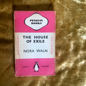 The House of Exile di Nora Waln - Vintage Penguin Pink Paperback 1939