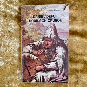 Robinson Crusoe by Daniel Defoe Vintage Penguin Paperback from 1965 1st Penguin Edition