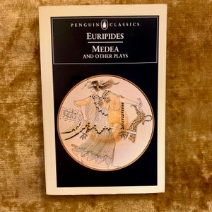 Euripides &#39;Medea and other Plays&#39; A Vintage Penguin Classics Paperback