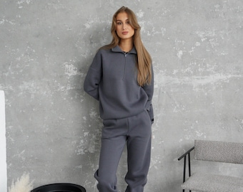 2023 New woman tracksuit model. Includes Hoodie and Pants. Outdoor Wear Leisure Wear Lounge Wear Trip Wear. For those who want quality.