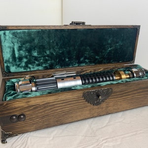 The Captain Lightsaber Box