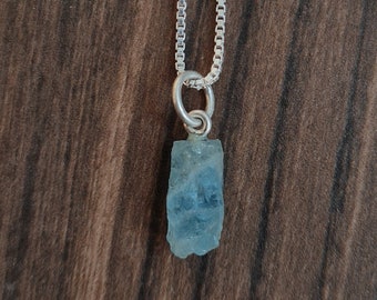 Raw Aquamarine Necklace 925 Sterling Silver, Raw Aquamarine, Natural Raw Aquamarine Pendant ,Gift For Mother, Gift For Her.