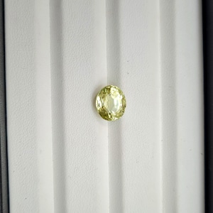 8x9.5 MM Green Sillimanite Cut Stone, Natural Sillimanite Gemstone, Green Sillimanite Loose Stone, Oval Shape 4.4 Carats Sillimanite.