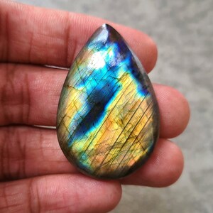 Lotto all'ingrosso di appariscenti cabochon di labradorite, cabochon di pietre preziose di labradorite a forma mista, lotto di labradorite, pietra sciolta di labradorite di alta qualità. immagine 4