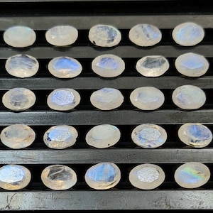 25 Pieces 5X7 MM Moonstone Cut Stone, Rainbow Moonstone Faceted Gemstone, Natural Rainbow Moonstone Oval Loose Stone For Jewelry Making.