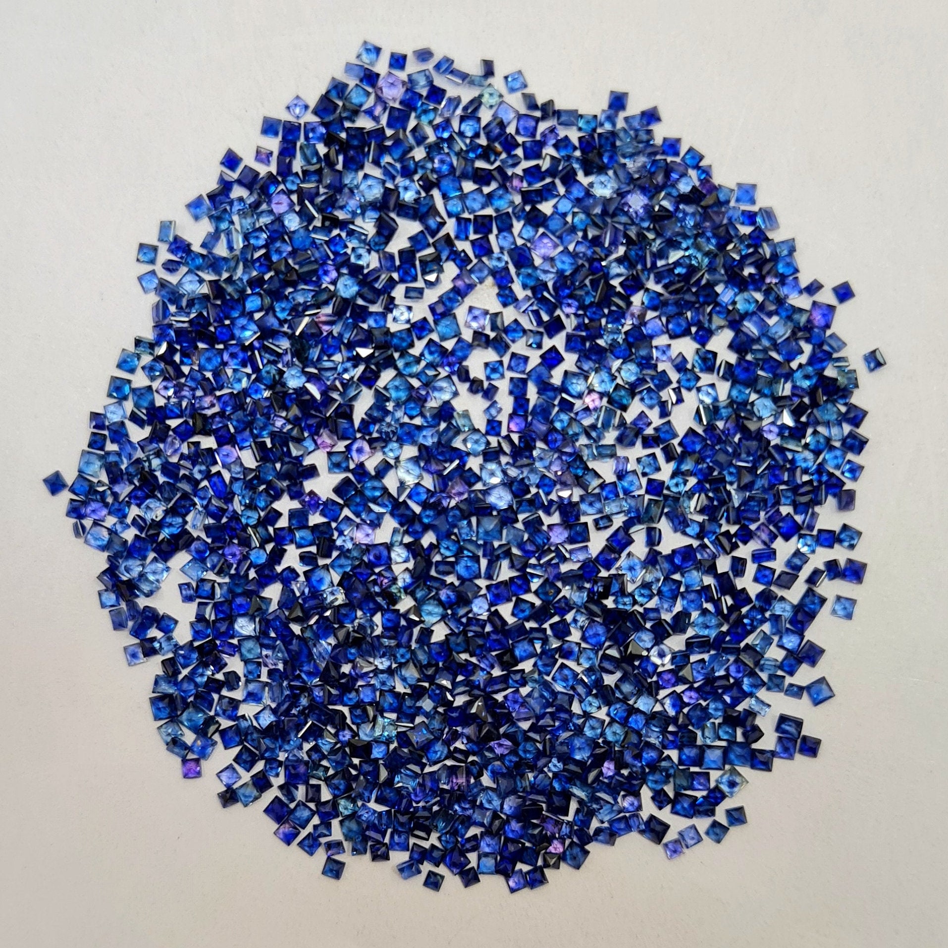 100 Pcs Princess Cut Blue Sapphire Gemstone, Natural Blue Sapphire Faceted Gemstone, Top Quality 1.5 To 2 MM Size Blue Sapphire Loose Stone.