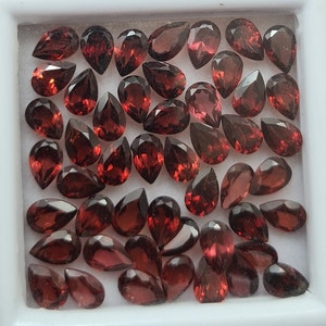 50 Pcs 6X4 MM Mozambique Garnet Cut Stone, Mozambique Garnet Faceted Stone, 25 Carats Pear Shape Red Mozambique Garnet Gemstone For Jewelry.