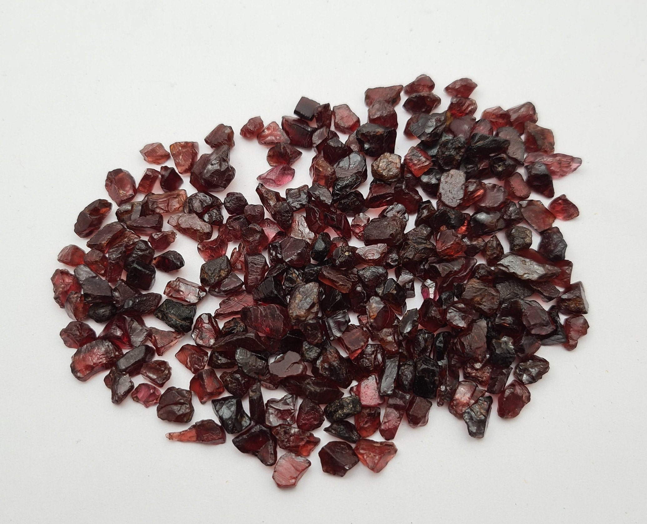 巨大 レッド ガーネット 163.65ct 原石 鉱物 天然石 パワーストーン 巨大 レッド ガーネット 163.65ct 原石 鉱物 天然石 パワーストーン