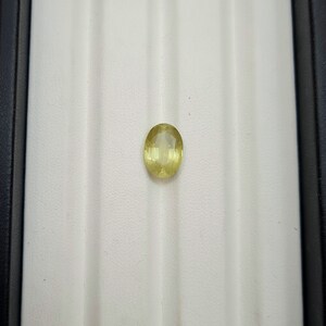 8x11 MM Green Sillimanite Cut Stone, Natural Sillimanite Gemstone, Green Sillimanite Loose Stone, Oval Shape 4 Carats Sillimanite.