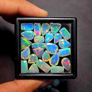 Äthiopische Opal facettierte Edelstein-Mix: 100 Stück Multi-Fire Steine (6-12 mm)