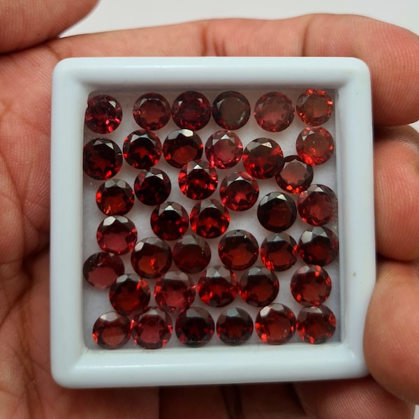 500 piezas de piedra de corte de granate de forma redonda, piedra de corte de piedra preciosa de granate de Mozambique, piedra suelta facetada de granate rojo natural de 3-6 mm para la fabricación de joyas.