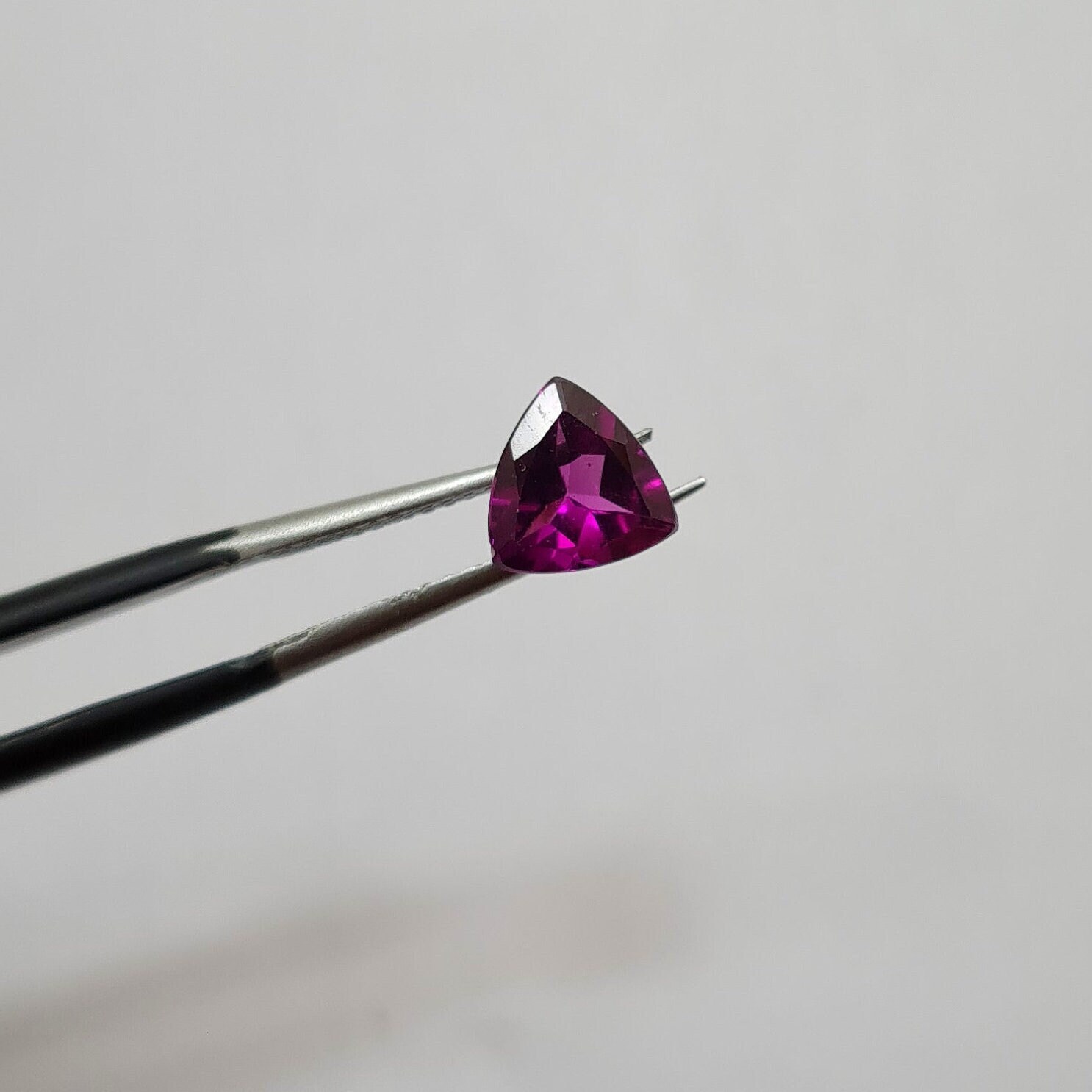 7 MM Trillion 1 Pcs Rhodolite Garnet Cut Stone, Natural Rhodolite Garnet Gemstone, Garnet Loose Stone For Jewelry Making.