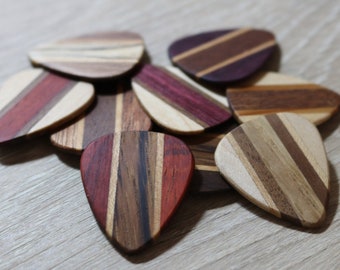 Púa de guitarra de madera hecha a mano - Púa de guitarra multimadera - Púa de guitarra personalizada - Púa de guitarra personalizada