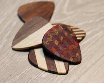 Púa de guitarra de madera hecha a mano - Púa de guitarra de varias maderas - Púa de guitarra personalizada - Púa de guitarra única