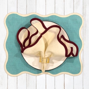 Scallop linen placemat rectangle Classic wedding table