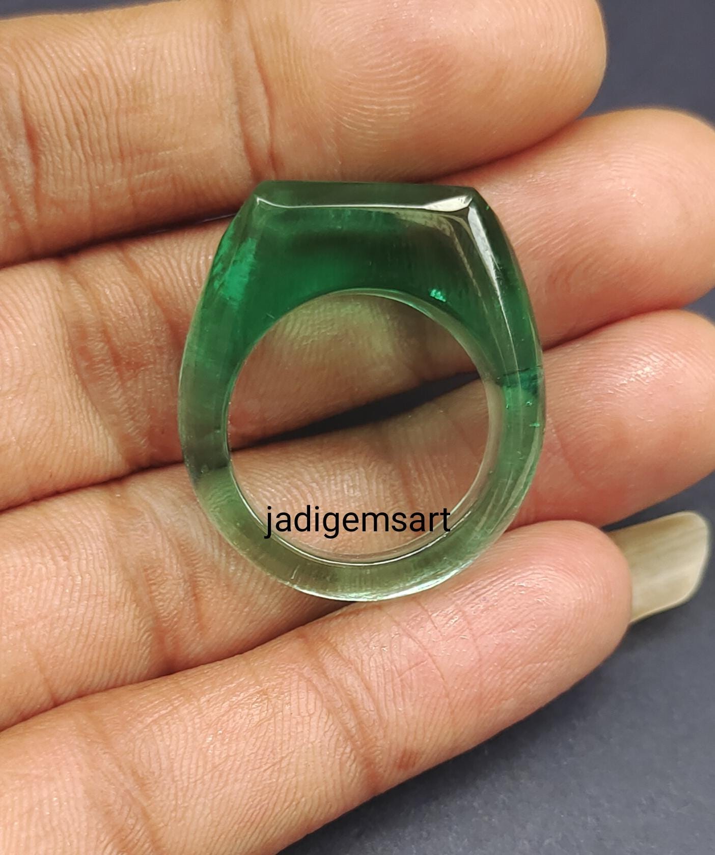 グリーンクォーツ彫刻リング | 手彫り研磨宝石 - Etsy 日本