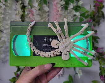 Alien 3 frightlight with facehugger