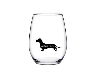 CUSTOM Smooth Dachshund GLASS - Personalised Dachshund,Sausage, Wiener Dog, Dog Mom, Valentines Day, Mothers Day, New Home, Drinking, gift