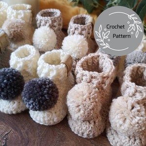 Crochet pattern PDF. Pom Pom baby booties, baby shoes, Babyshower gift - different sizes