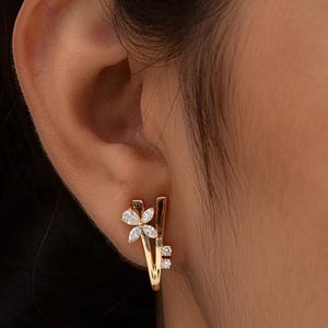 Diamond Stud Earrings 0.91Ct| 18K Yellow Gold Diamond Earrings| Floral Diamond Earrings| Curved Stud Earrings| Diamond Jewelry Gift for Wife
