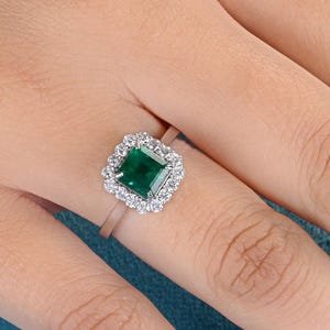 Diamond Emerald Ring 1.87Ct| 18k White Gold Womens Ring| Octagon Cut Emerald Ring| Halo Diamond Ring| Anniversary Ring| Emerald Jewelry Gift