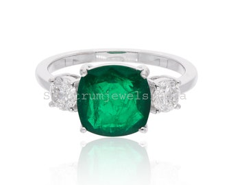 18k White Gold Diamond Ring / Cushion Shape Emerald Ring / Anniversary Gift / Emerald Ring / Diamond Gold Ring / Engagement Emerald Ring