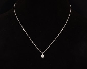 Pear Cut Diamond Pendant Necklace, 18K Gold Minimalist Women Necklace, Dainty Solitaire Pendant, Elegant Diamond Pendant, Anniversary Gift