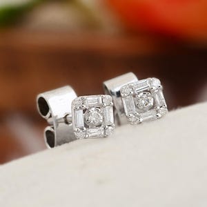 Baguette Diamond Stud Earrings / 14k Gold Square Shaped Round and Baguette Diamond Studs / Diamond Earrings / Birthday Gift