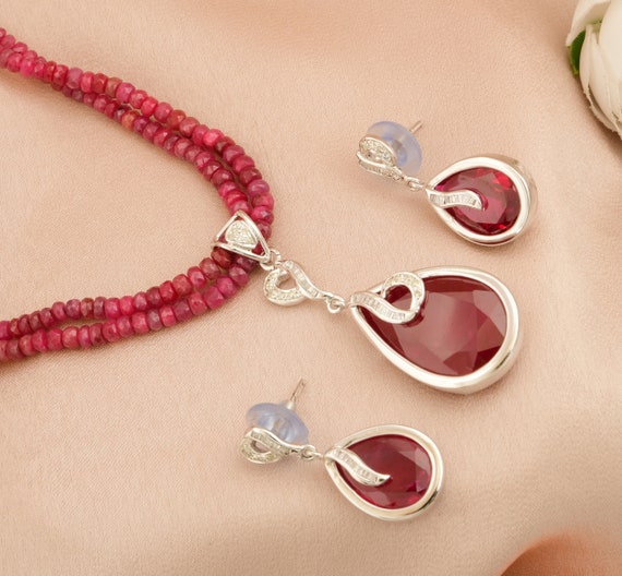 Synthetic Ruby Gemstone Necklace Set Gold With Diamond and