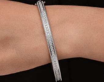 Round Diamond Bangle| 18k White Gold Bangle Bracelet| Lab Grown Diamond Bracelet| Diamond Jewelry Gift for Her