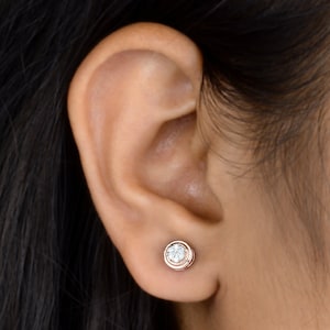 0.12 Ct Diamond Flower Stud Earrings, 10k Rose Gold Diamond Cluster Stud Earrings, Small Round Diamond Earrings, Dainty Minimalist Earrings