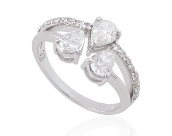 Diamond Ring / 18k Gold Diamond Ring / Diamond Engagement Ring / Women Anniversary Ring / Pear & Round Diamond Ring / Diamond Dainty Ring