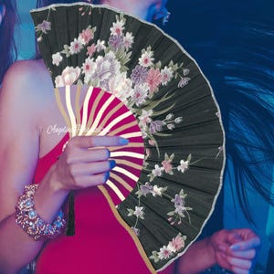 Japanese girls Silk Folding Fans Black Bamboo Floral Ribs and Elegant Tasse,Folding Fans for Bridal Shower Baby Shower, Wedding Favors