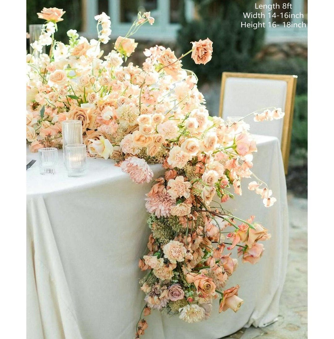 Champagne Floral Arrangement: Creamy Yellow Wedding Table Flowers