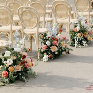 Elegant Wedding Aisle Flowers sweetheart table flower Wedding Burgundy burt orange flower ground arch corner swag flowers backdrop