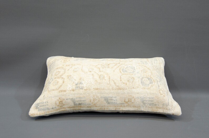 size :12/' x 20/' nches 30 x 50 cm Nomadic Pillow Tribal Pillow Turkish Vintage Natural Carpet Pillow Cover