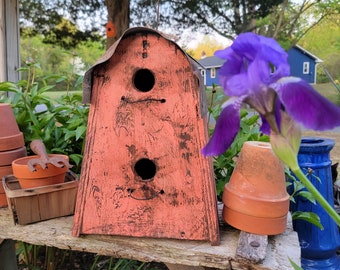 Birdhouse with metal roof